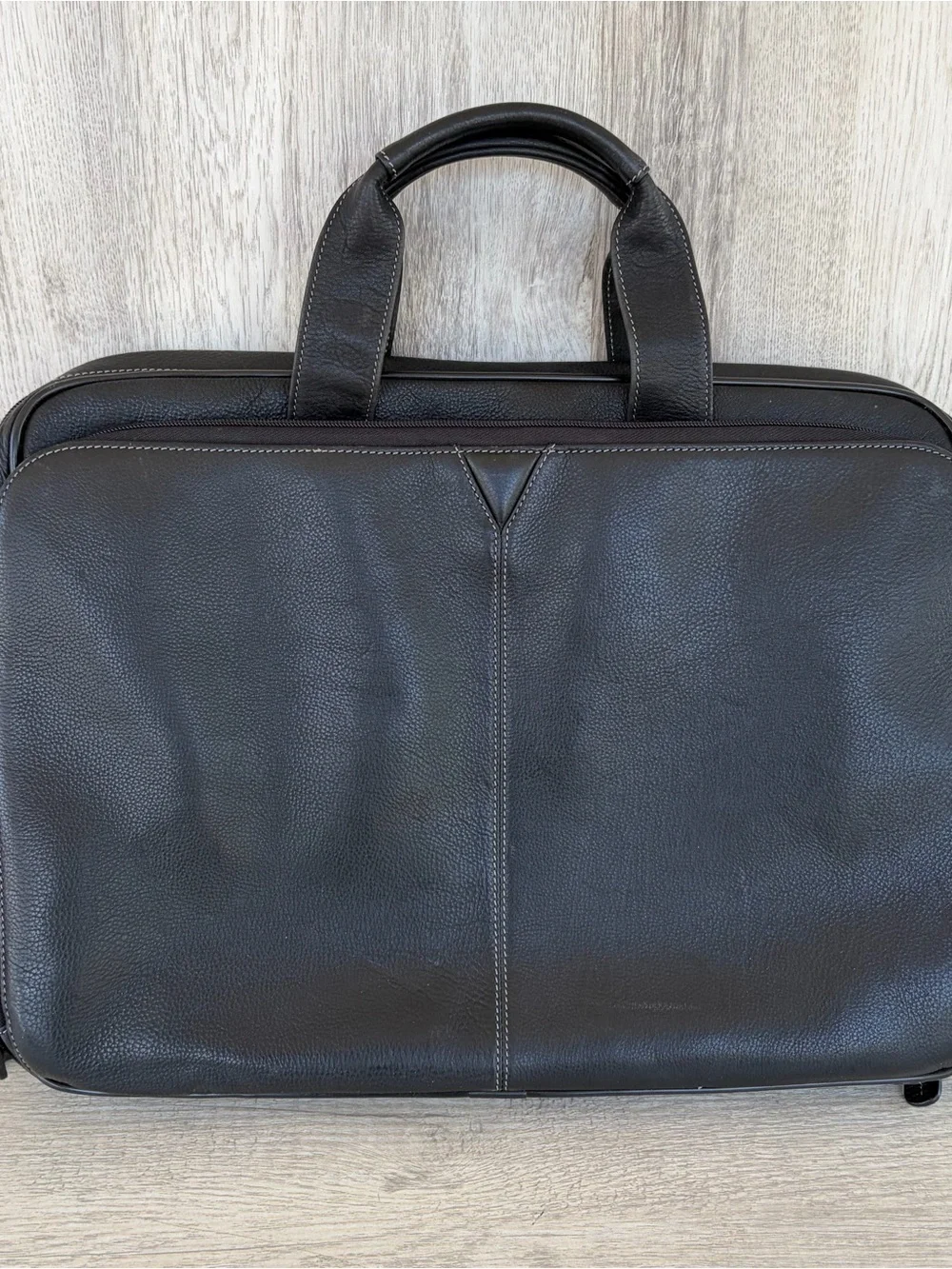 Johnston & Murphy black leather briefcase Messenger Bag Men’s Crossbody Euc